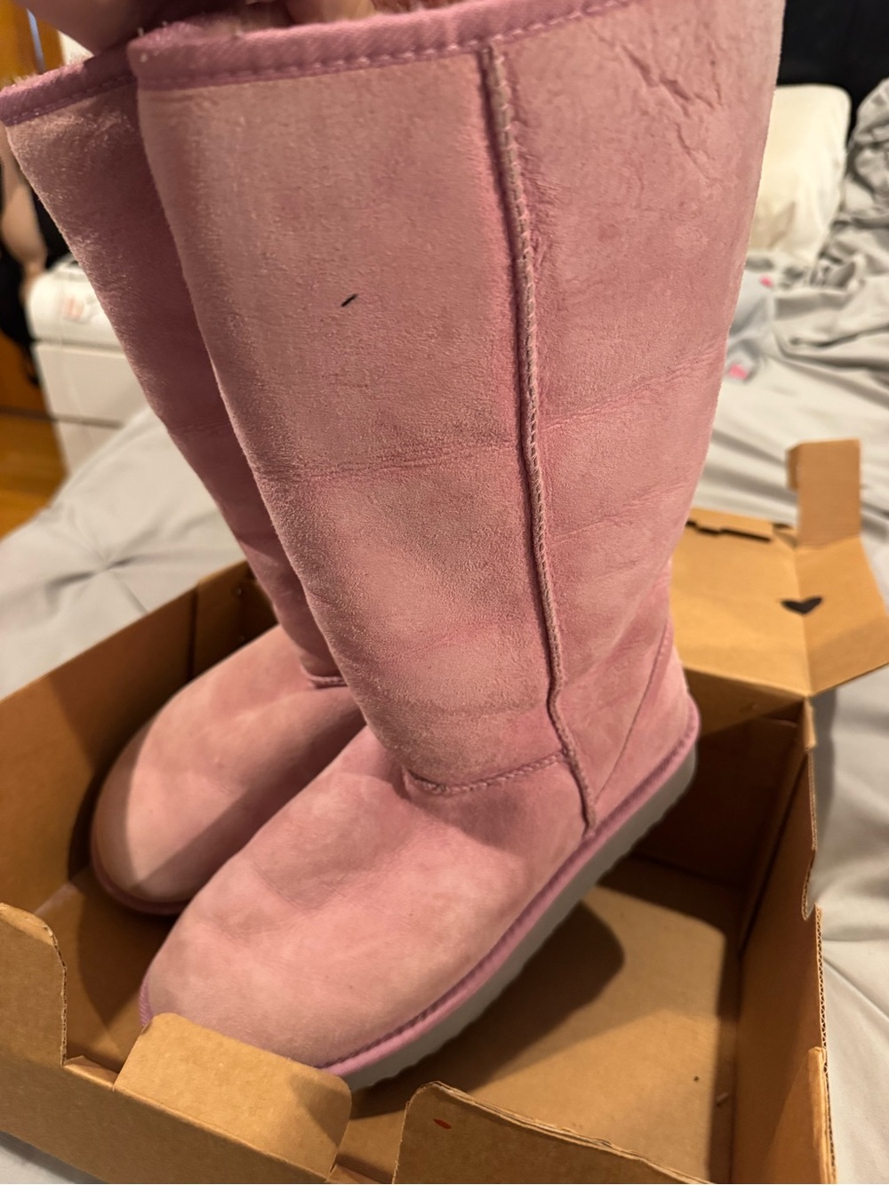 VINTAGE Y2K UGGS Women’s Pink Suede Winter Boots - Comfortable Cozy Style